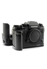 Fuji Fuji X-T2 with VPB-XT2 Power Booster  & LB-XT2 hand grip   ALC150701