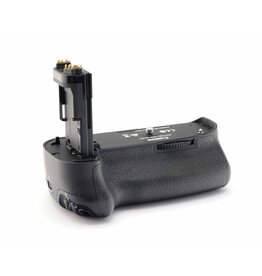 Canon Canon BG-E11 Vertical Battery Grip (5D III/5DS/5DS R)   A5062005