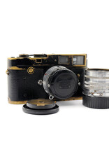 Leica Leica M2 Black Paint (1st batch with button release)  with Nikon 3.5cm f1.8 W-Nikkor-C & Nikon 5cm f1.4 Nikkor-S.C  (both lenses are in the rare L39 screw mount)  ALC159901