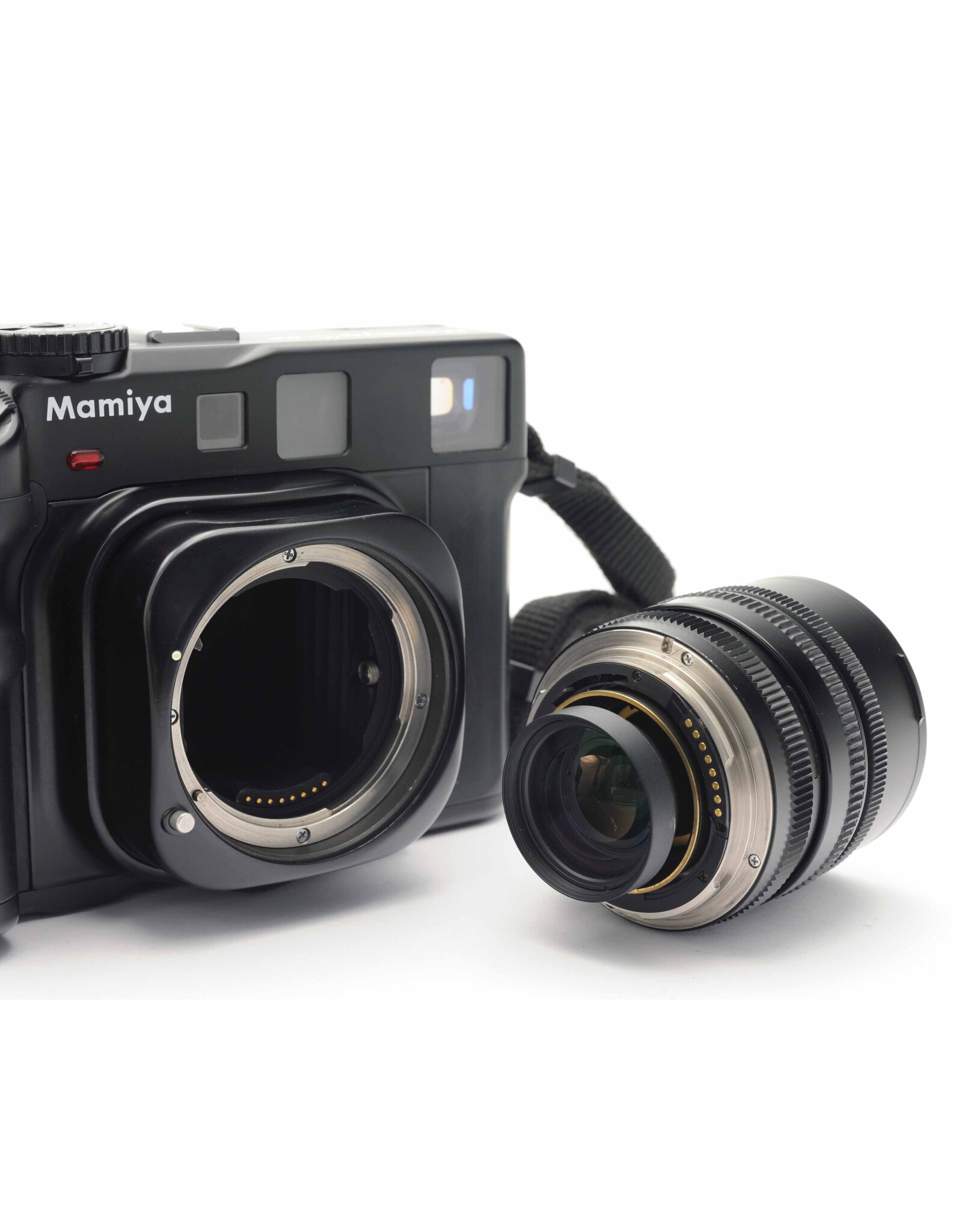 Mamiya 6 MF with 50mm f4G   ALC165201