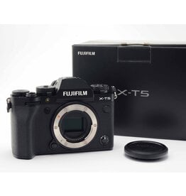 Fuji X-T5 Black    ALC165715