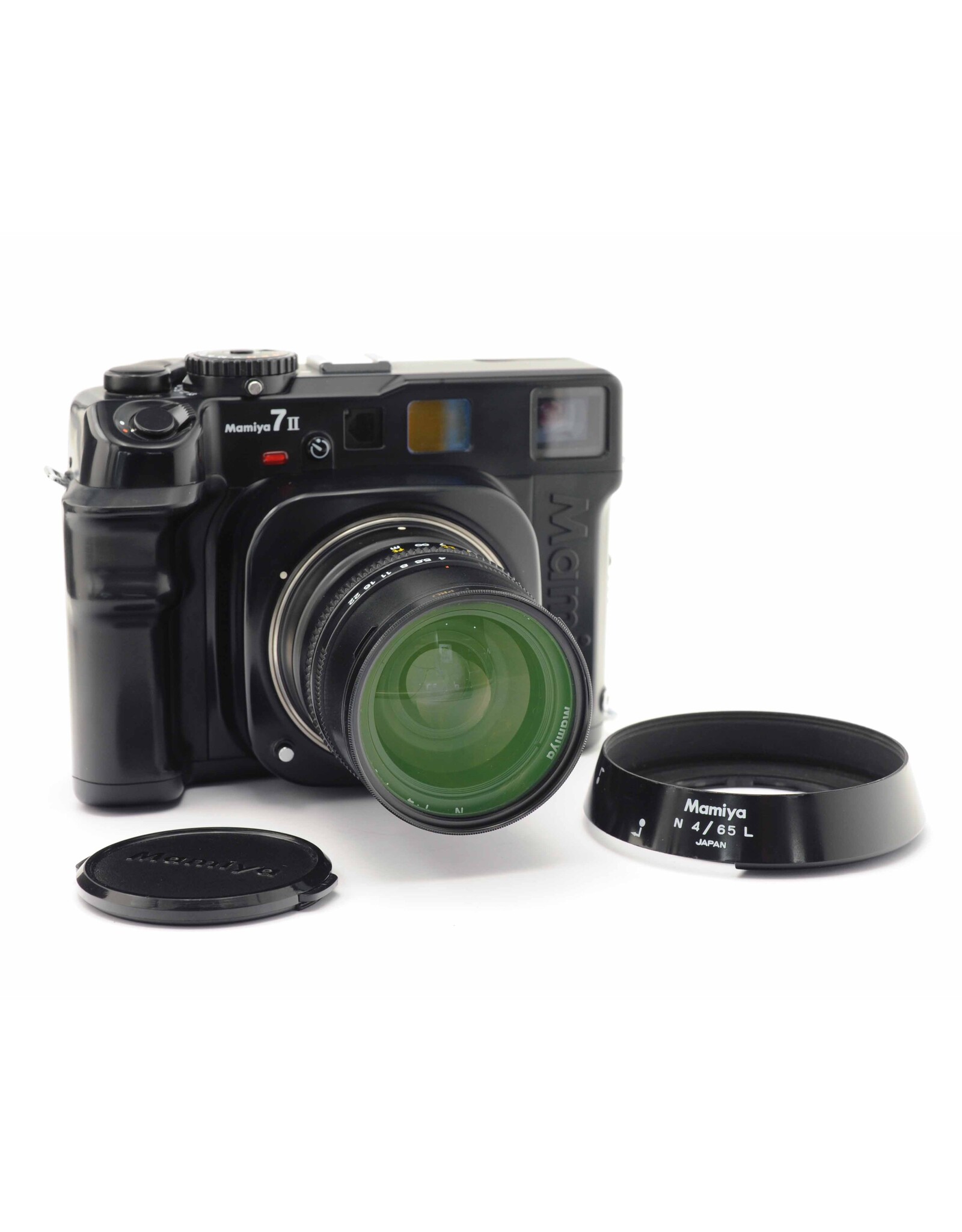 Mamiya 7 II with 65mm f4L Black   ALC164201
