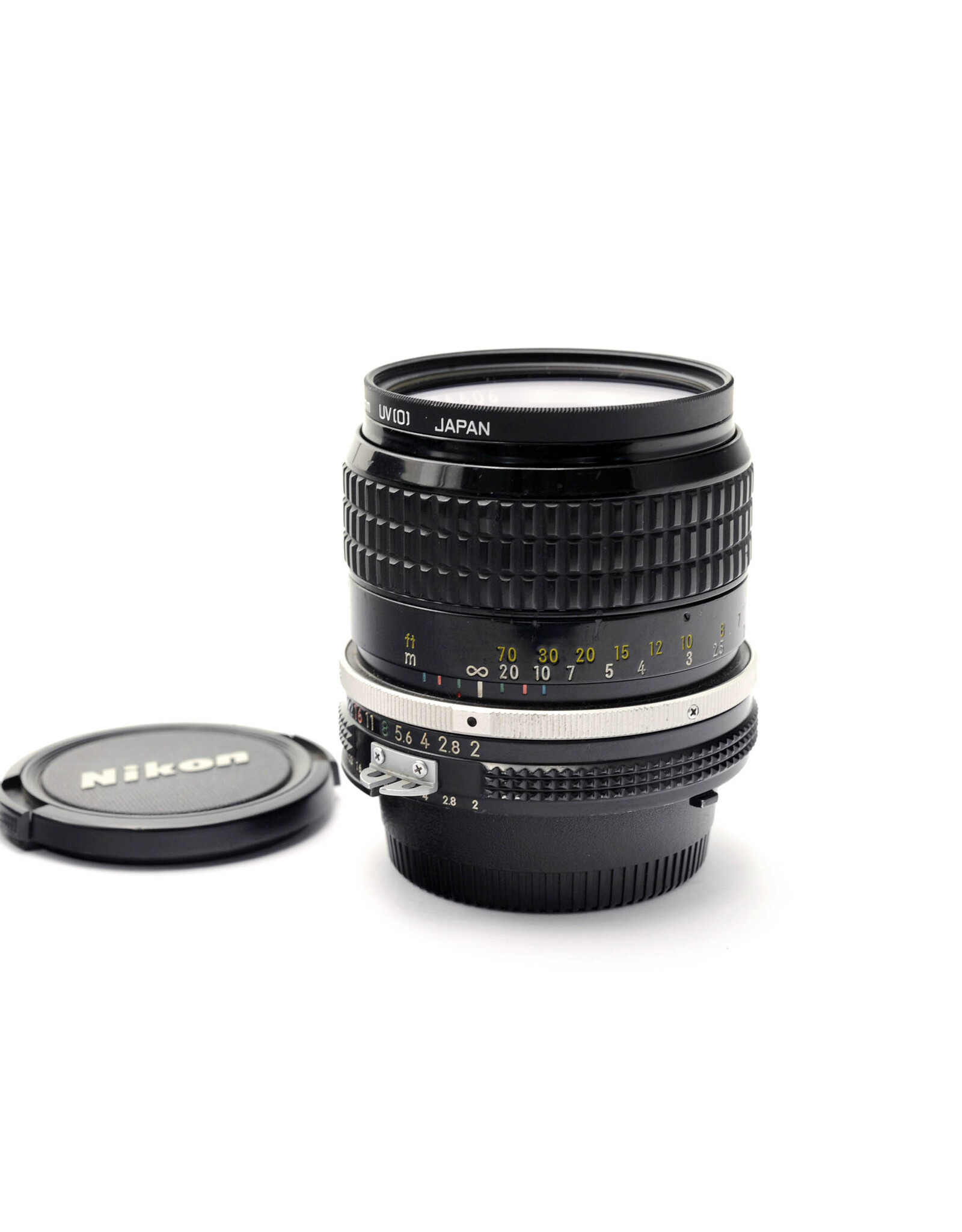 Nikon 85mm f2 AI   A5080605