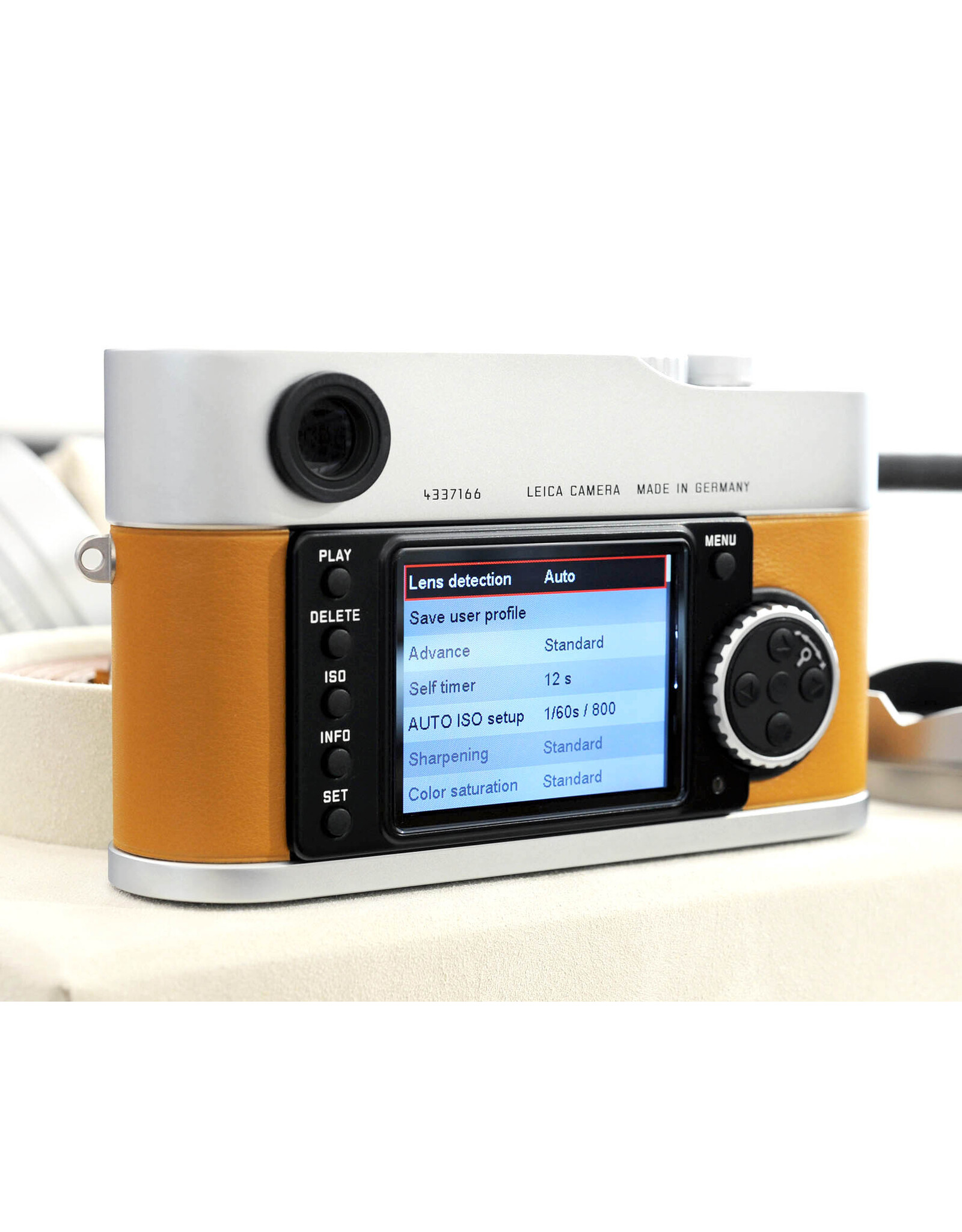 Leica Leica "Hermes Edition" M9-P with 50mm f1.4 Summilux-M ASPH Silver    ALC157101