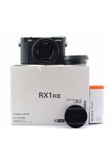 Sony Sony RX1R III + TG-2 Thumb Grip   ALC169402