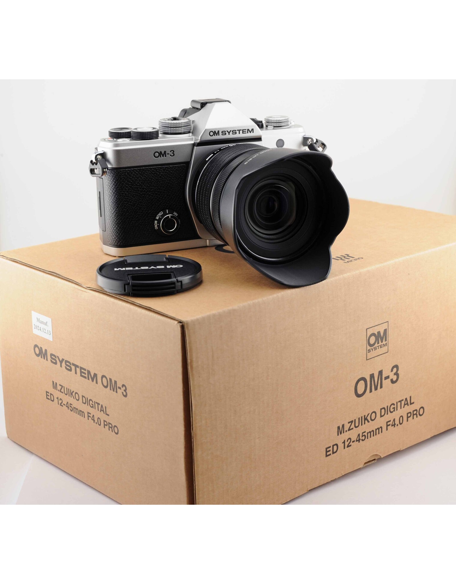 Olympus OM System OM-3 + 12-45mm f4 Pro   ALC169404