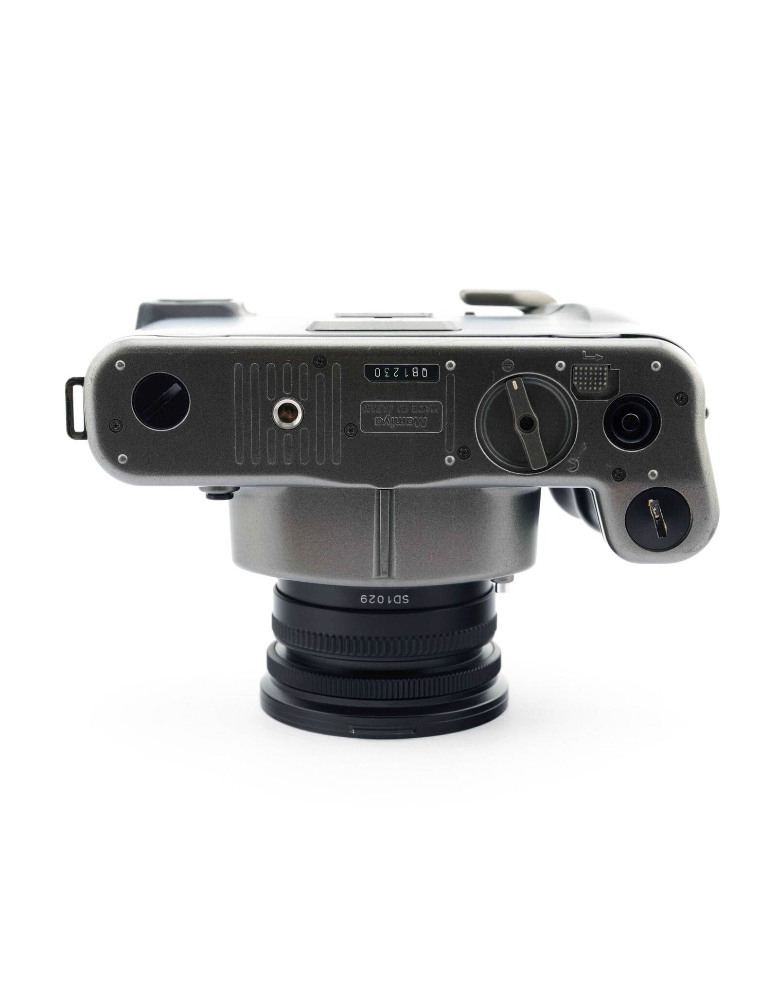 Mamiya Mamiya 7 + 43mm f4.5 L  with Viewfinder &  Polariser   ALC169701