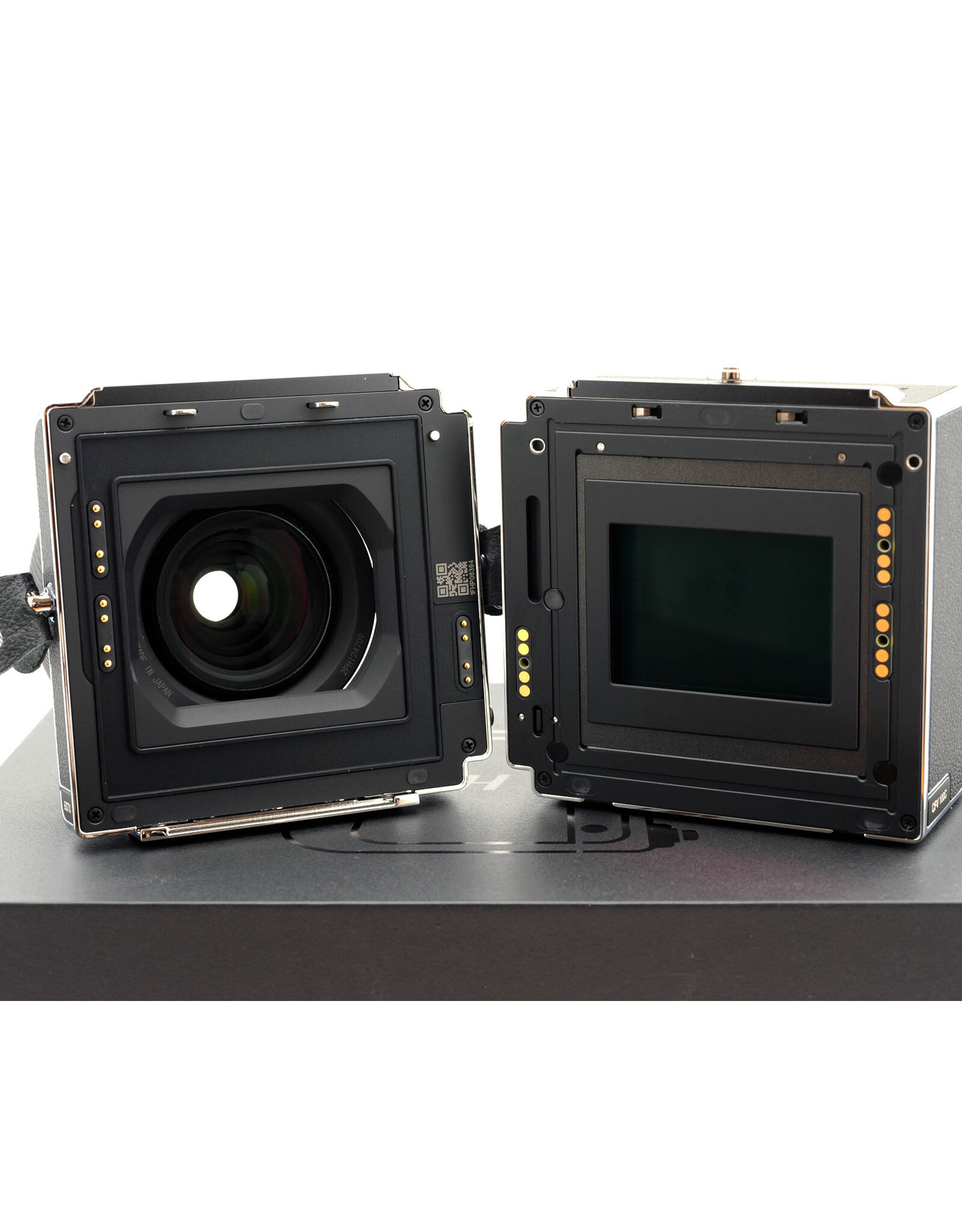 Haselblad Hasselblad 907X CFV-100C + Handgrip + XCD 45mm f4P   ALC169410