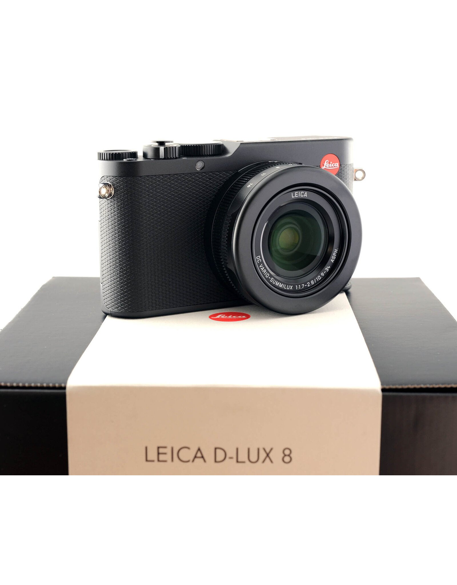 Leica Leica D-Lux 8 + JJC Thump Grip   ALC169310