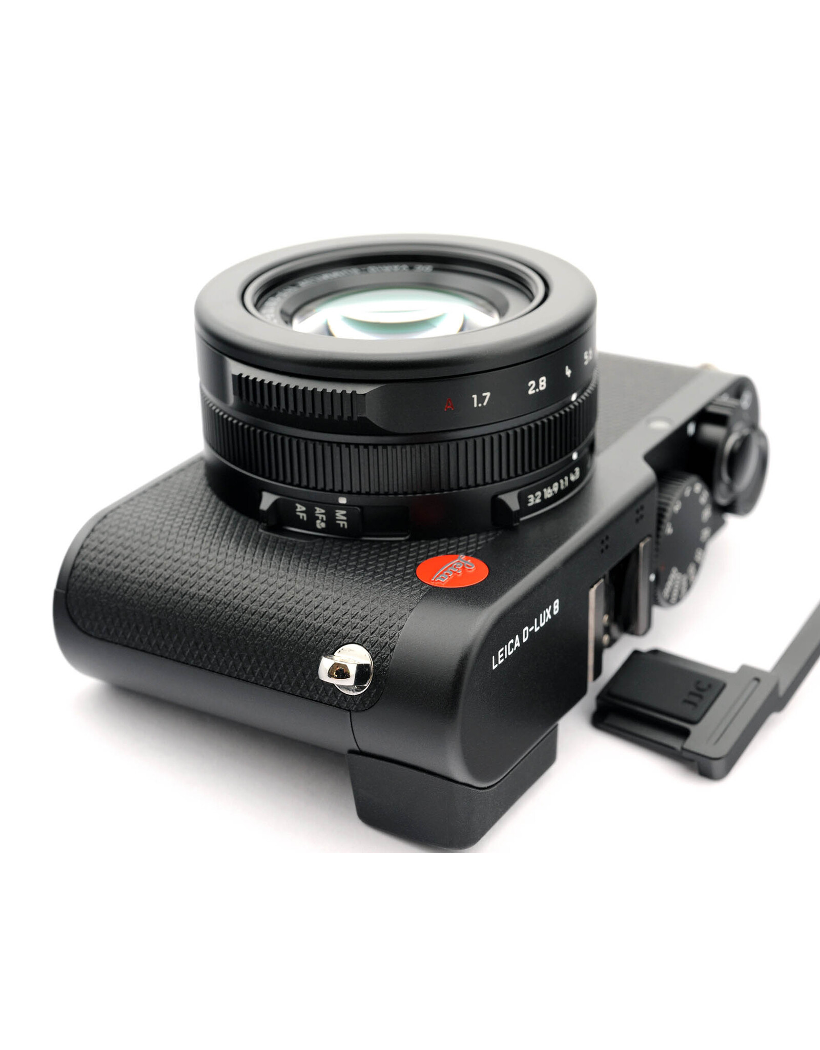 Leica Leica D-Lux 8 + JJC Thump Grip   ALC169310
