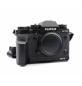 Fujifilm Fuji X-T2 + Meike Hand Grip   A5120605