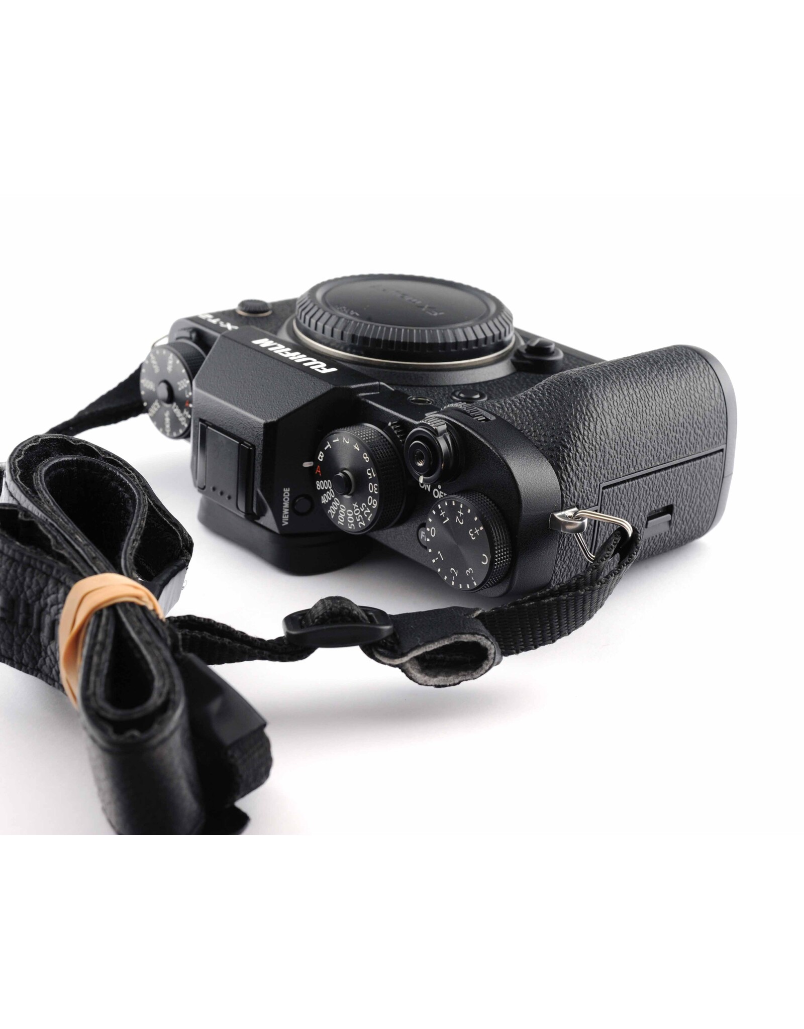 Fujifilm Fuji X-T2 + Meike Hand Grip   A5120605