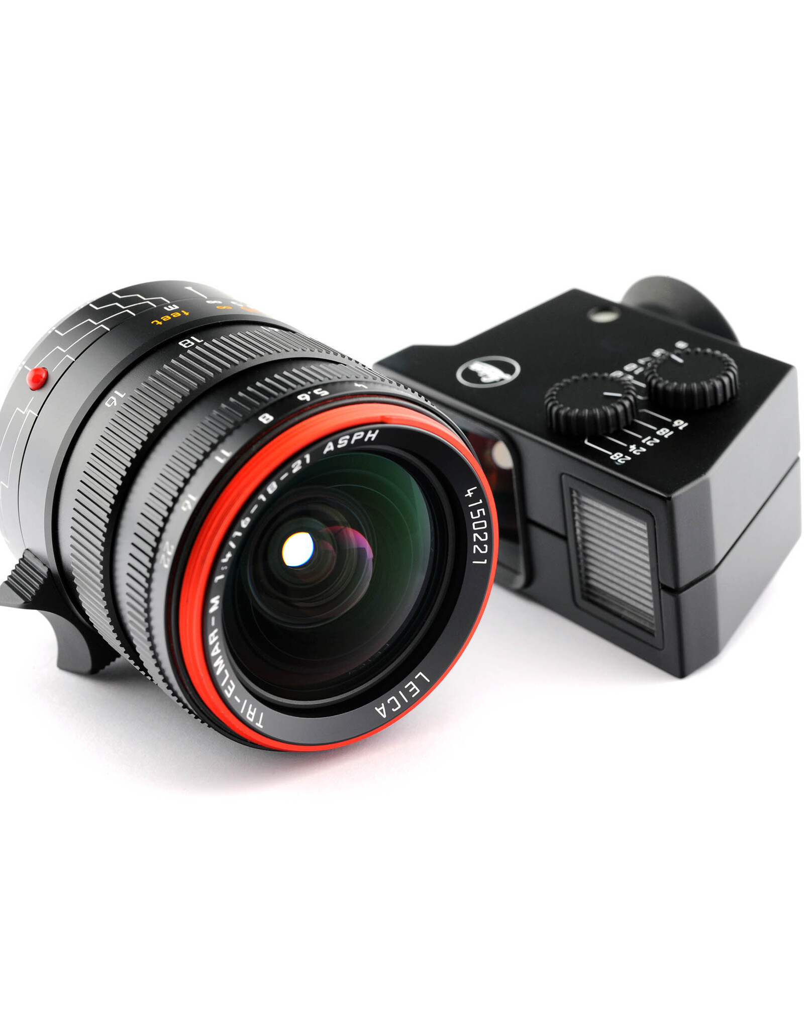 Leica Leica 16-18-21mm f4 Tri-Elmar-M ASPH with Universal Wide-Angle Viewfinder   ALC170401