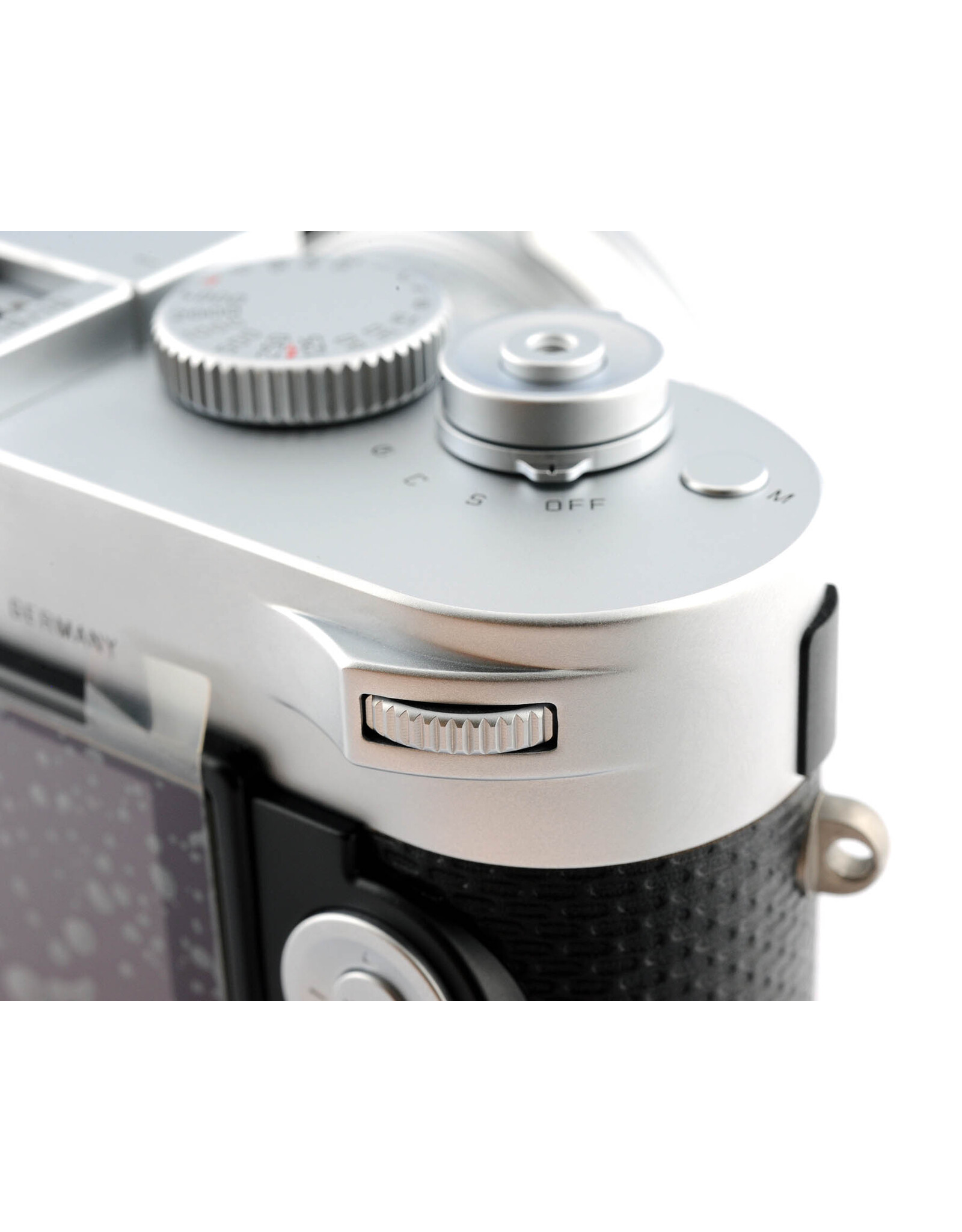 Leica Leica M Typ 240 with 35mm f2 Summmicron-M ASPH (Mr. Porter Limited Edition 10/10)     ALC170802