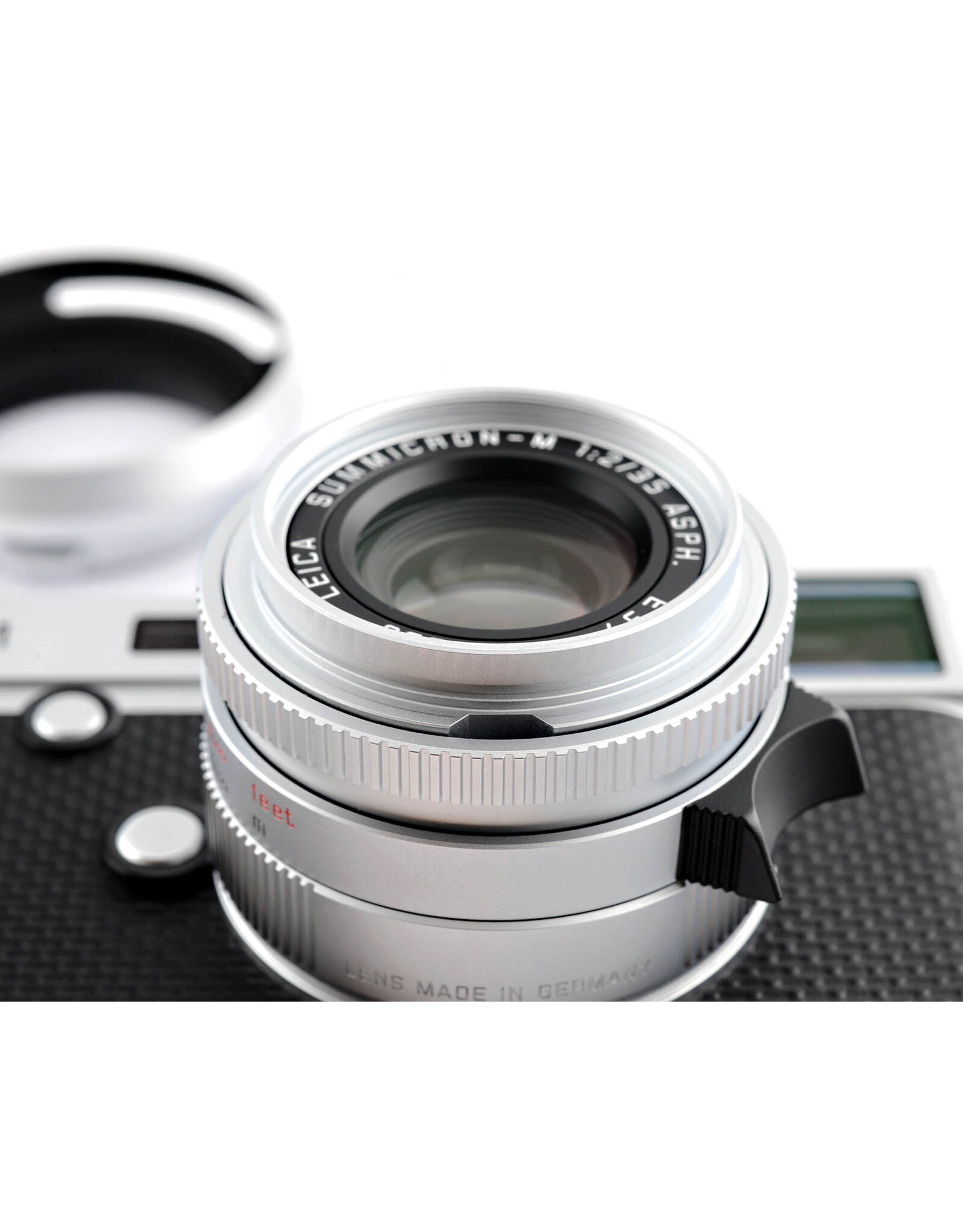 Leica Leica M Typ 240 with 35mm f2 Summmicron-M ASPH (Mr. Porter Limited Edition 10/10)     ALC170802