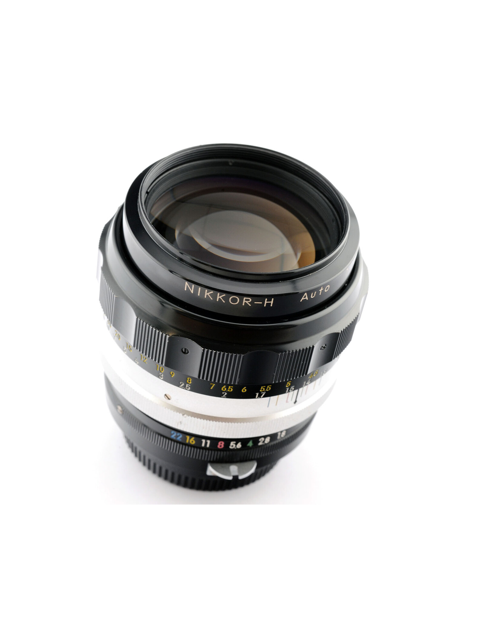 Nikon Nikon 85mm f1.8 Nikkor-H   A6012604