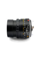 Leica Leica 50mm f1.4 Summilux-M ASPH  (11728) Close Focus    A6022801