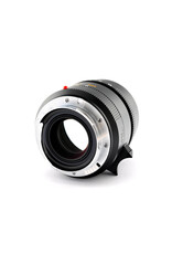 Leica Leica 50mm f1.4 Summilux-M ASPH  (11728) Close Focus    A6022801