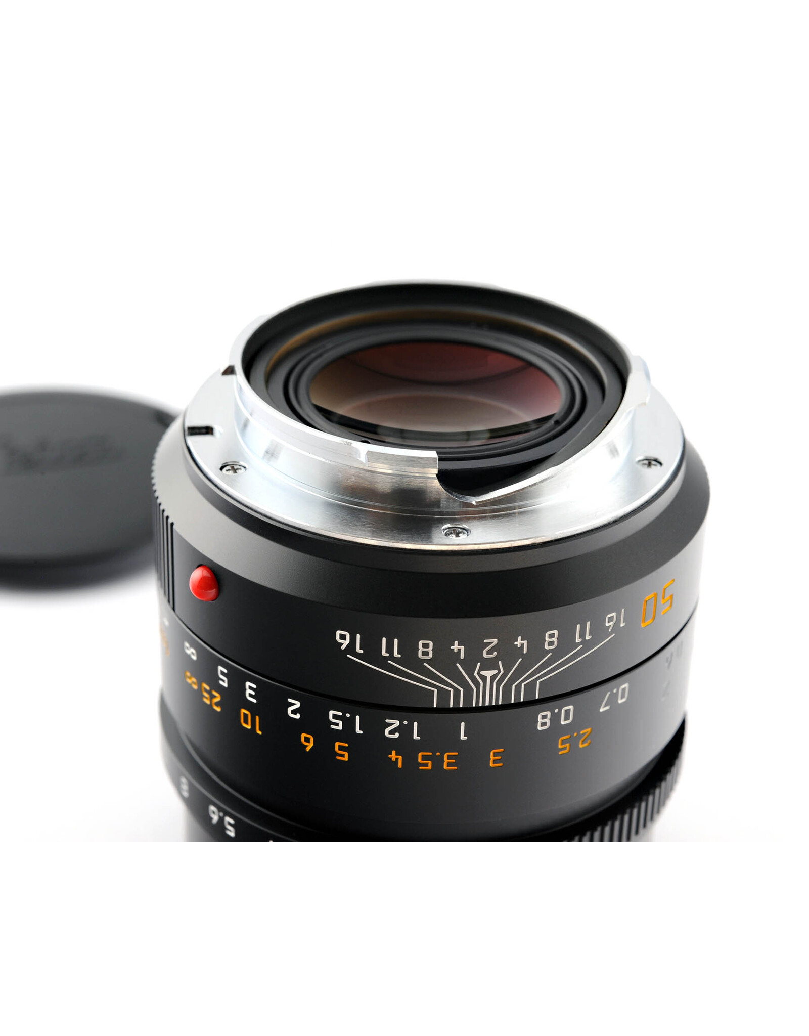 Leica Leica 50mm f1.4 Summilux-M ASPH  (11728) Close Focus    A6022801