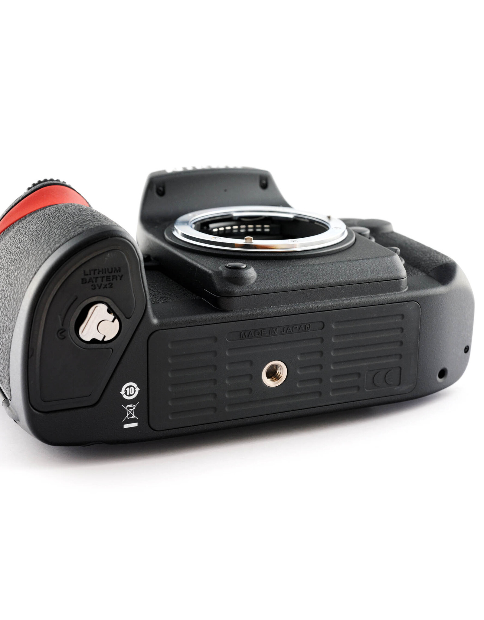 Nikon Nikon F6 SLR Camera   A6030401