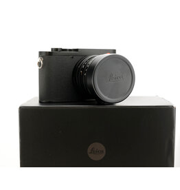 Leica Leica Q3 with Thumb Support  & Spare Battery    ALC173601