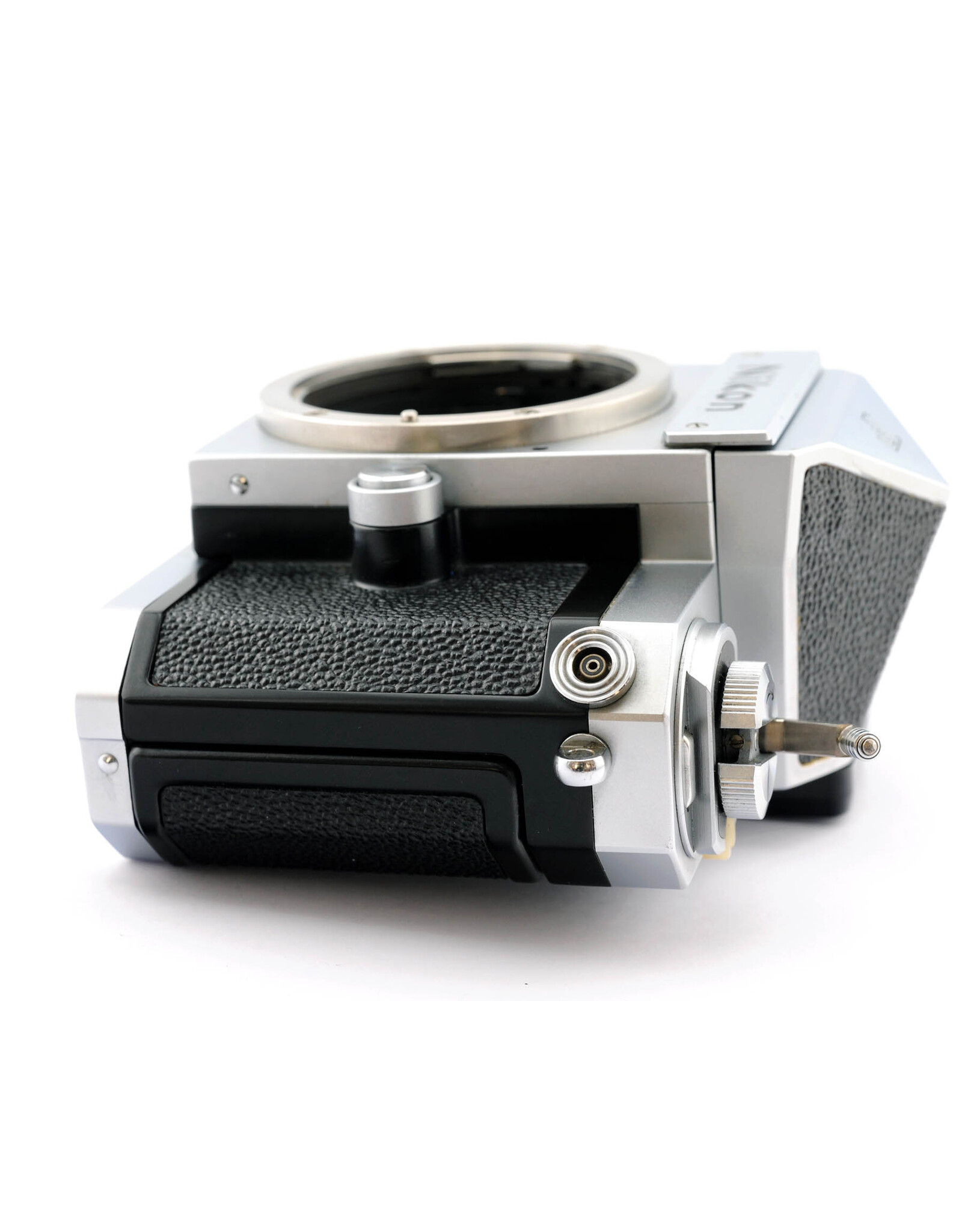 Nikon Nikon F with Eye Level Prism Finder Chrome   A6021901