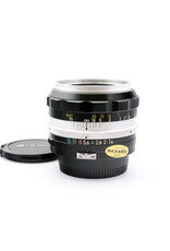 Nikon Nikon 50mm f1.4 Nikkor-S     ALC167006