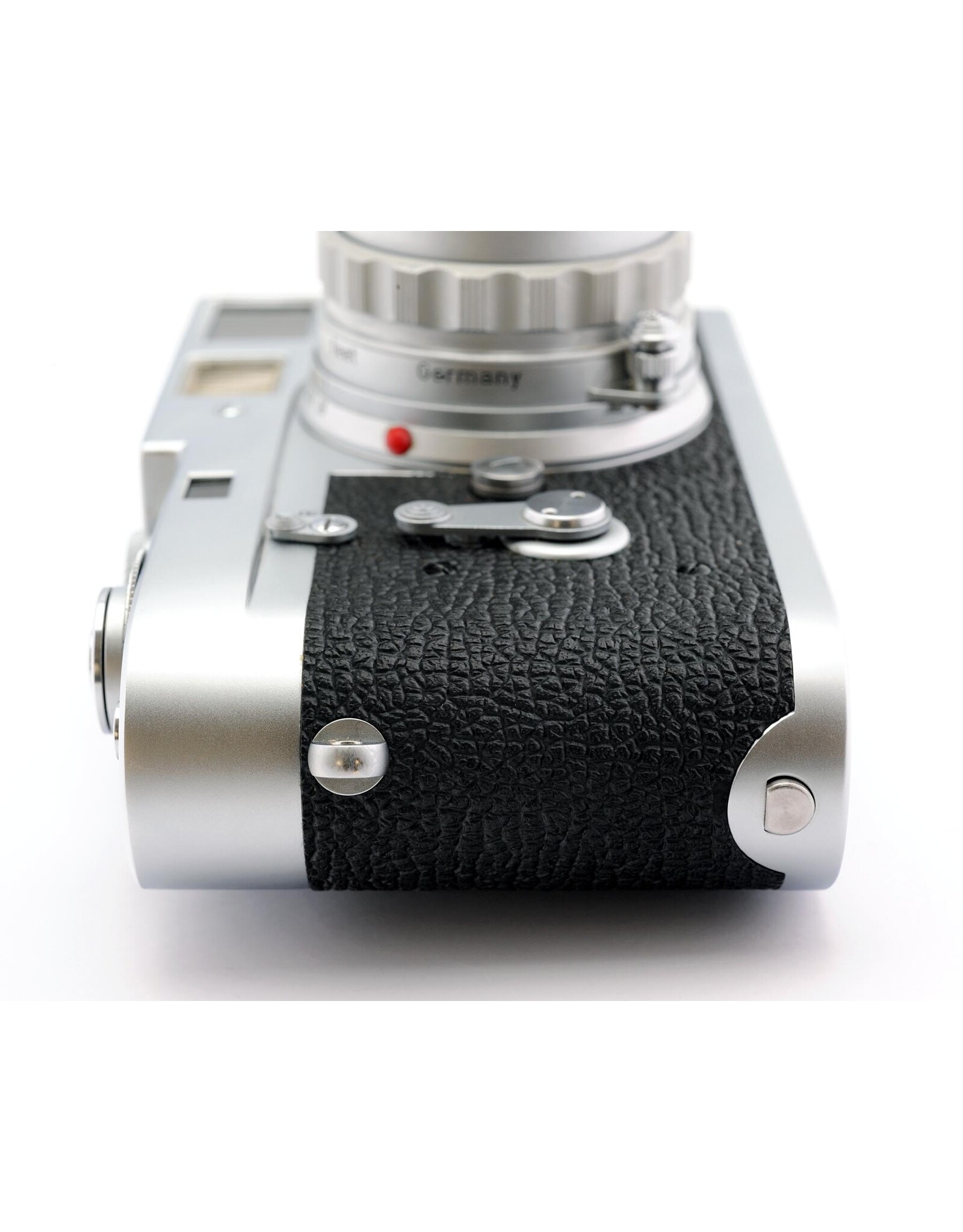 Leica Leica M2 with Leica 50mm f2 Summicron Rigid Chrome   ALC174801