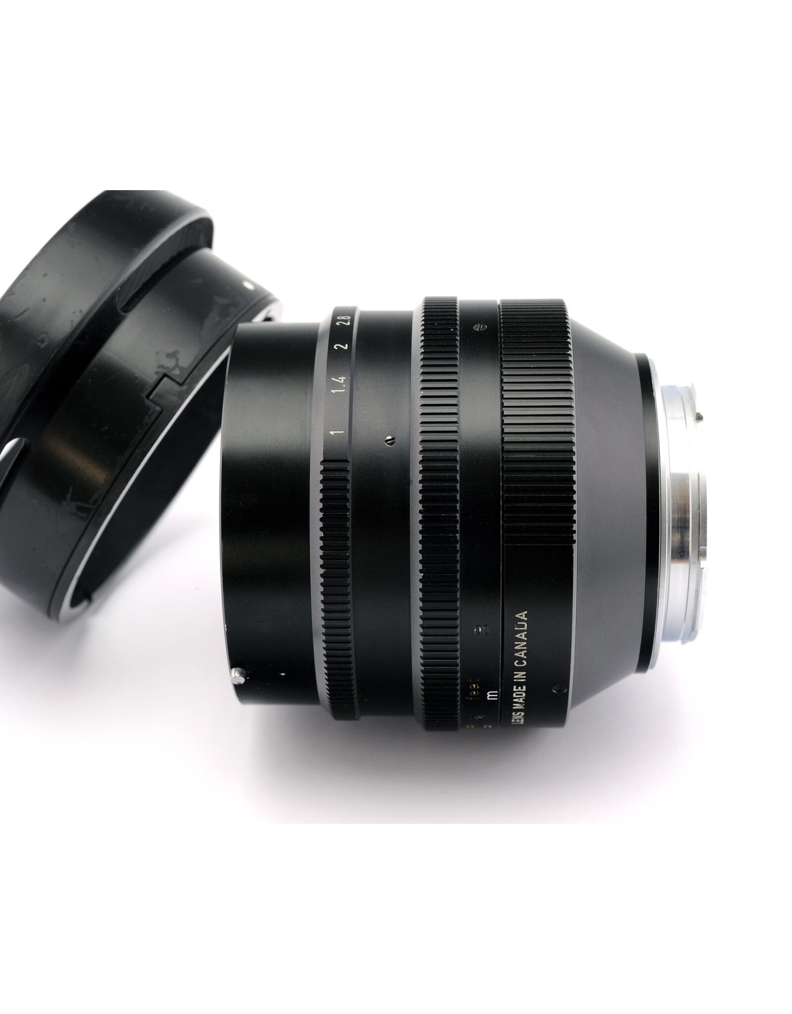 Leica Leica 50mm f1 Noctilux with Lens hood (E58)        ALC175509