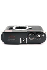 Leica Leica M-D Black Paint + Handgrip   ALC177401