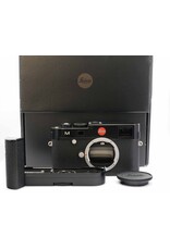 Leica Leica M 240 Black Paint with Leica Multi Function Handgrip    ALC178304