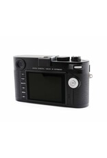 Leica Leica M 240 Black Paint with Leica Multi Function Handgrip    ALC178304