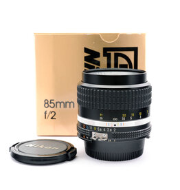 Nikon Nikon 85mm f2 AIS   A6070407