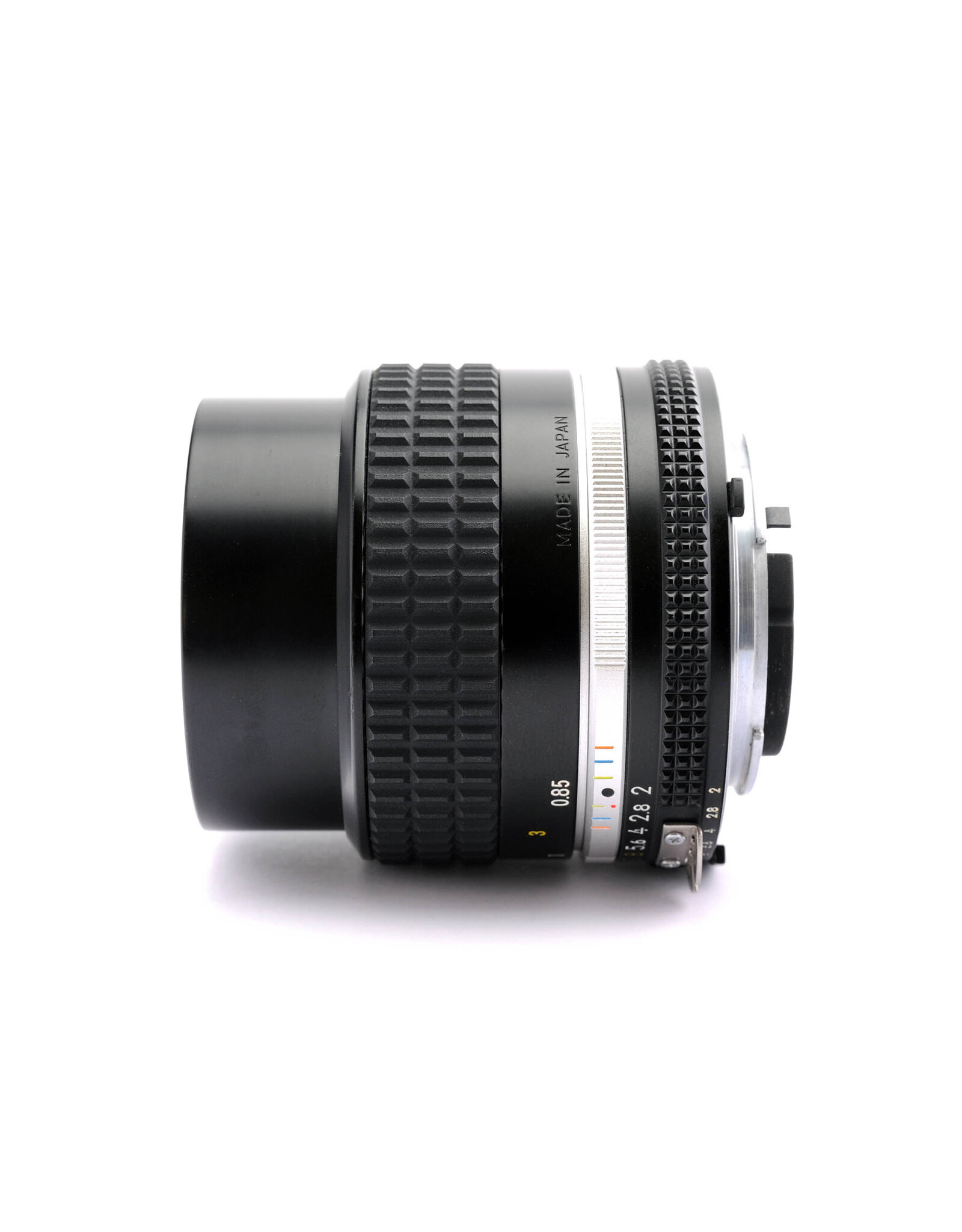 Nikon Nikon 85mm f2 AIS   A6070407