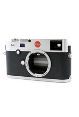 Leica Leica M Typ 240 Silver with Artisan & Artist half case and spare battery     ALC178901