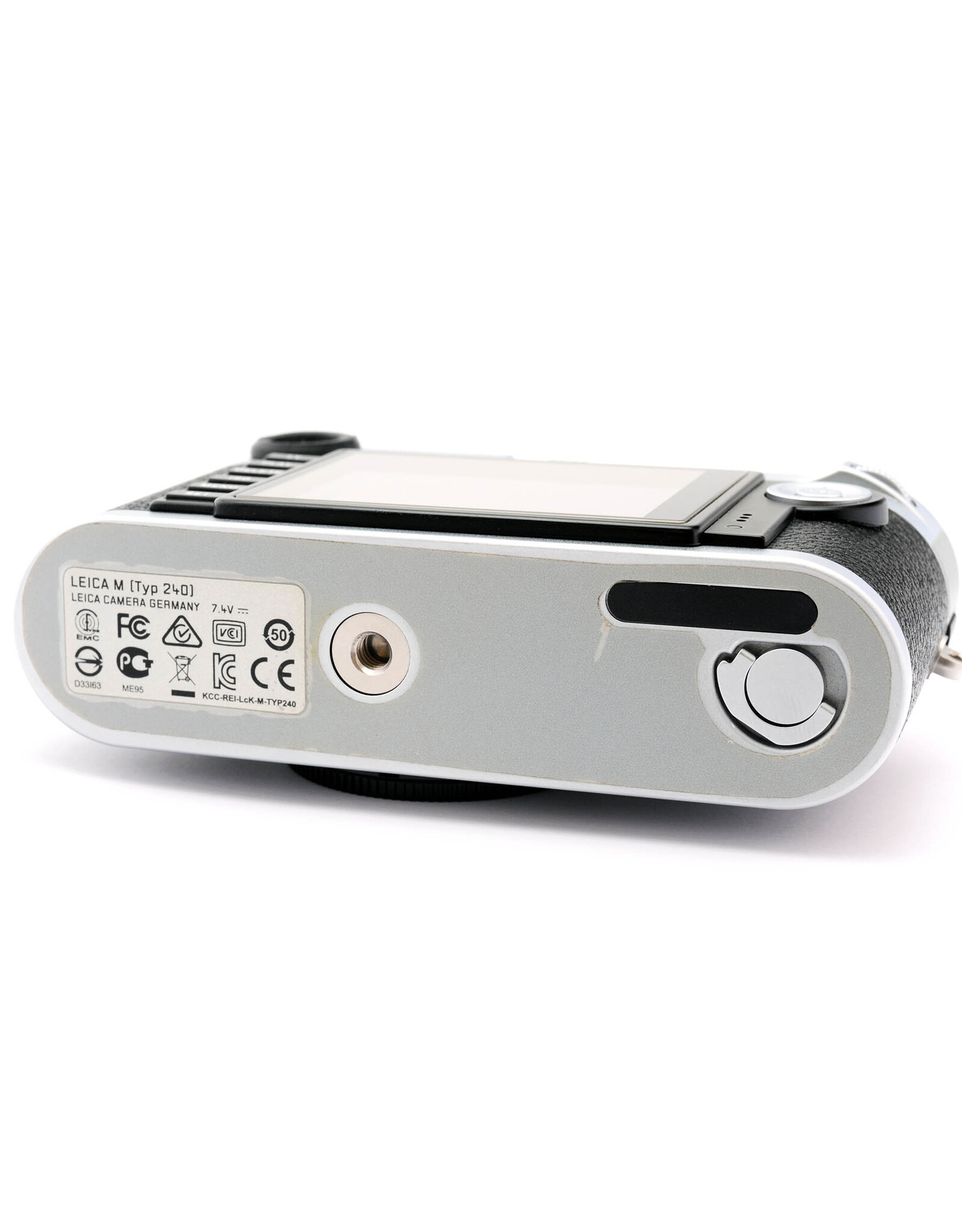 Leica Leica M Typ 240 Silver with Artisan & Artist half case and spare battery     ALC178901