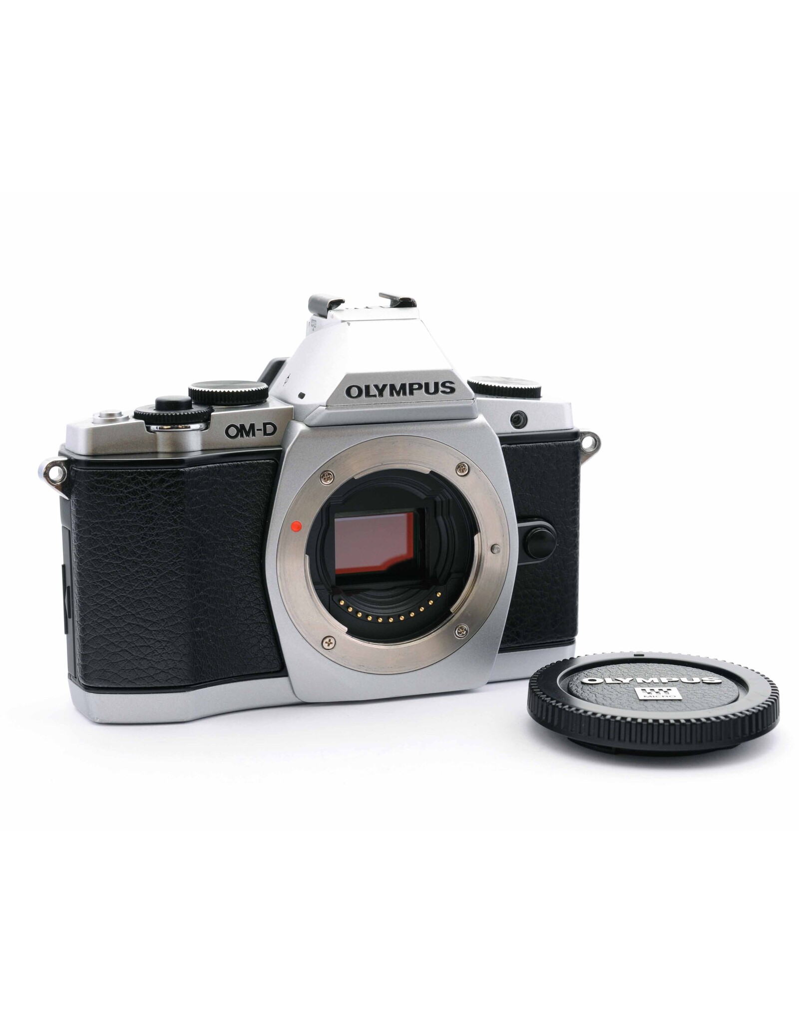 Olympus Olympus OM-D E-M5 Silver   A6080404
