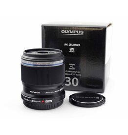 Olympus Olympus 30mm 3.5 Macro M Zuiko Digital   A6082514