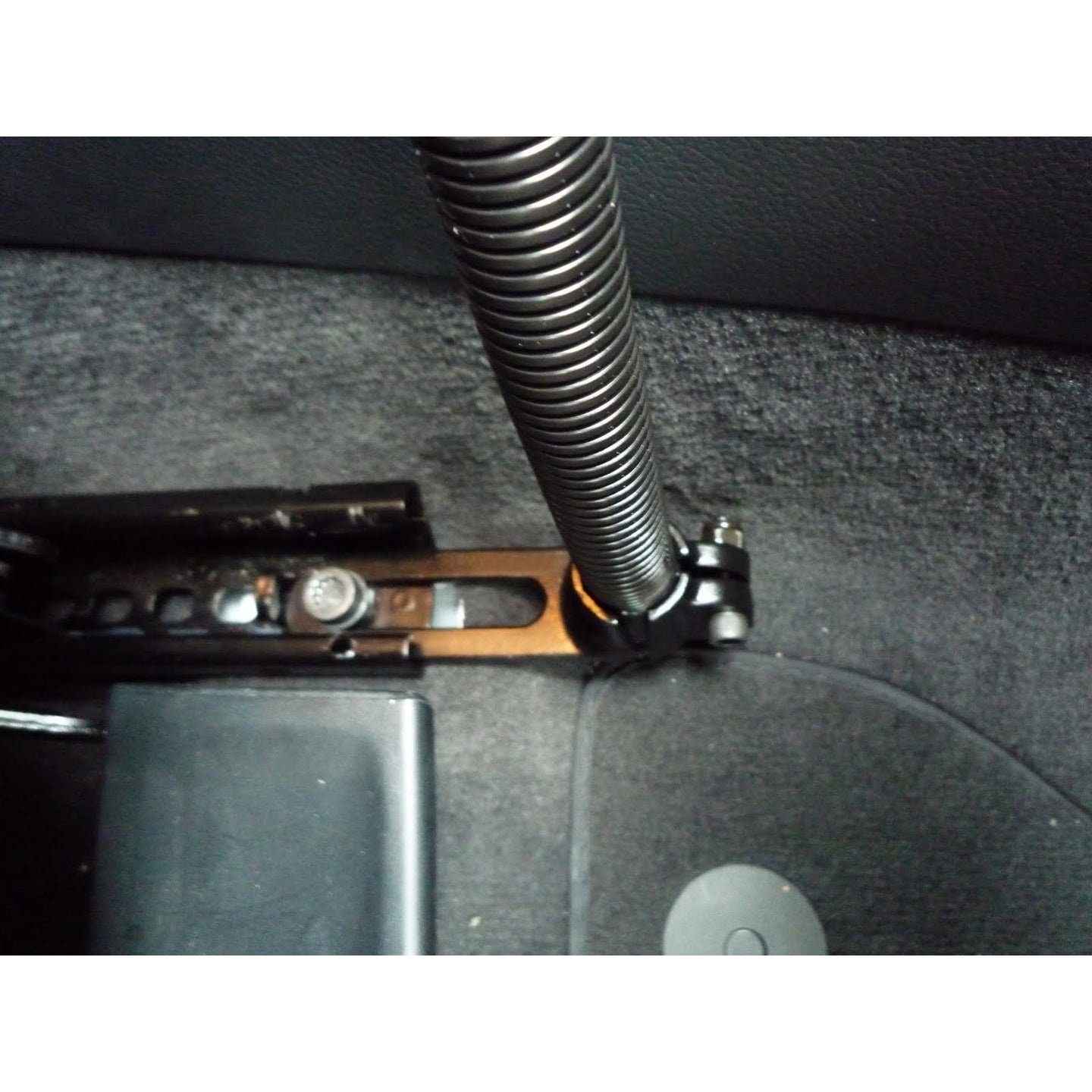RAM MOUNT Adattatore per binario per sedile Pod I con montaggio RAM con connessione AMPS | RAM-B-316-1-202U
