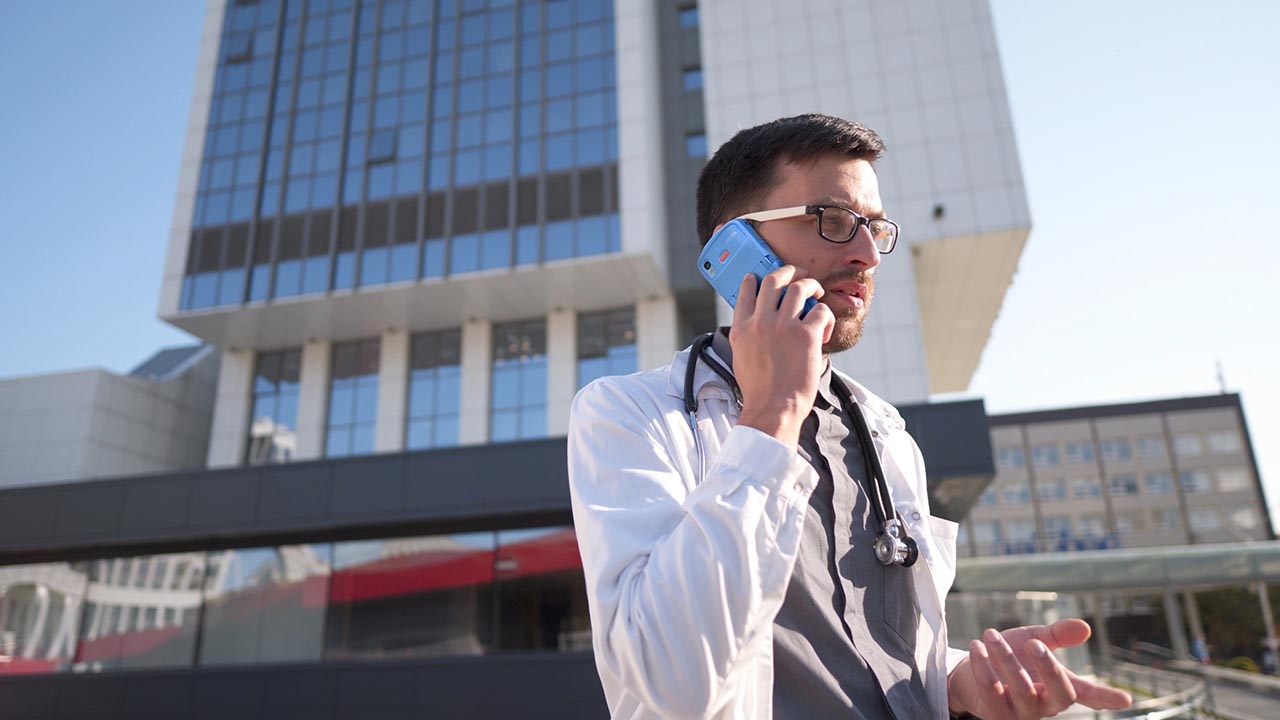 Zebra WCMTB-H25B6BCJ1-A6- Zebra HC25, MDNA Professional, 2D, GPS, USB-C, BT, eSIM, NFC, Android