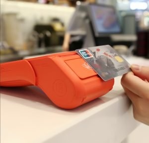 Urovo i9100-XMFSAWNSEX0, i9100, 2, 0 GHz, A12, terminal POS, No2D, 5", 2/8 Go, WiFI+4G, imprimante 58 mm, multi-lecteurs, câble, détails du produit