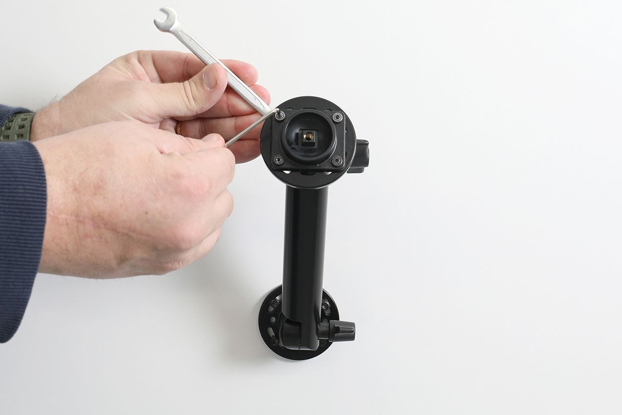BRODIT Aktiv Halterung mit Zigarettenanzünder, 22.9 g, CT37 ohne Protective Boot (CT30P-PB-XP)