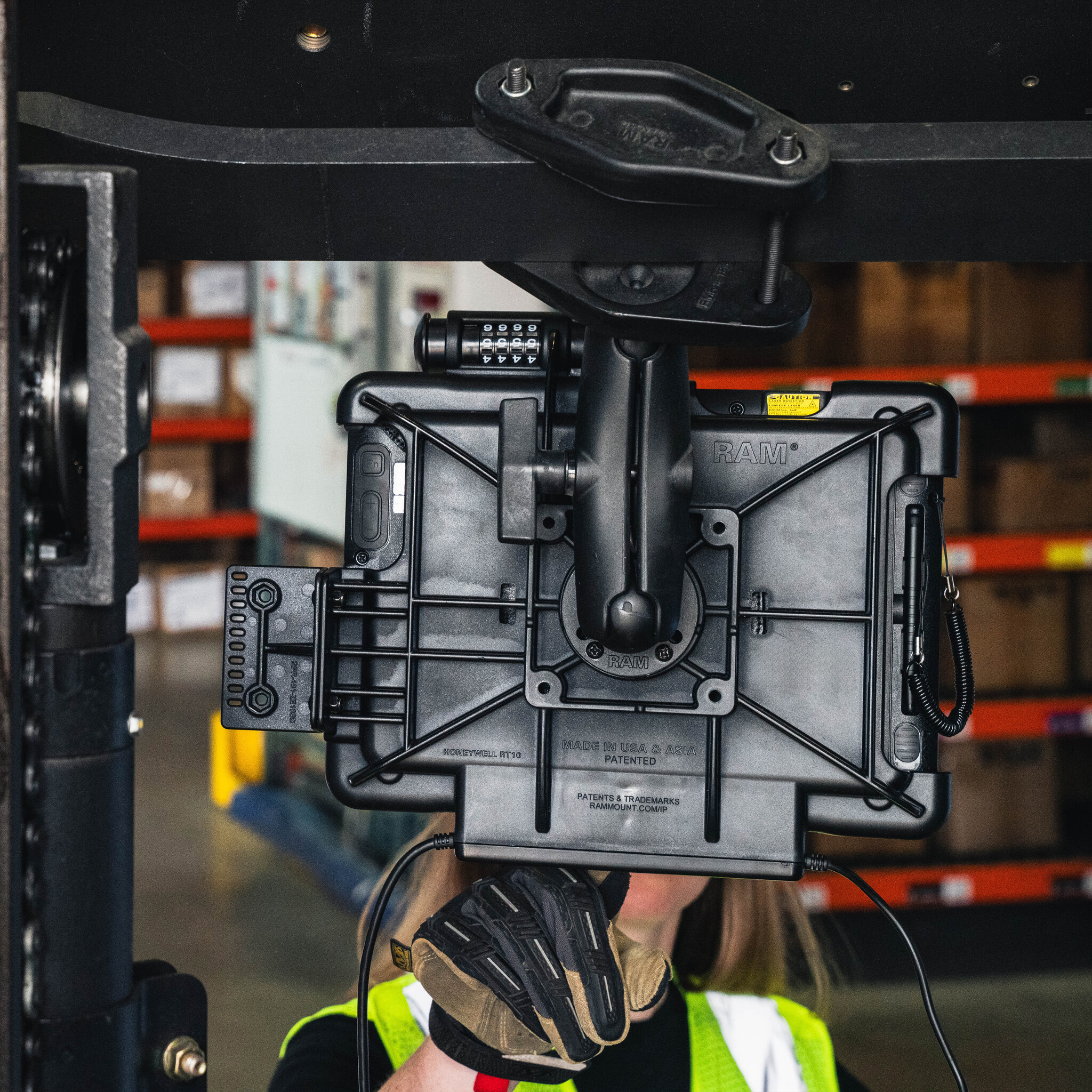 RAM MOUNT RAM-HOL-HON9PDCLU - Supporto RAM Mounts Form-Fit (blocco Combo) per Honeywell RT10