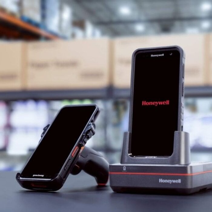 Honeywell Honeywell CT70, 2D, FR, GPS, RFID, Cámara, cámara frontal, intercambio en caliente, PTT, USB, BT, Wi-Fi (Wi-Fi 7), eSIM, 5G, NFC, GMS, negro, 4770 mAh