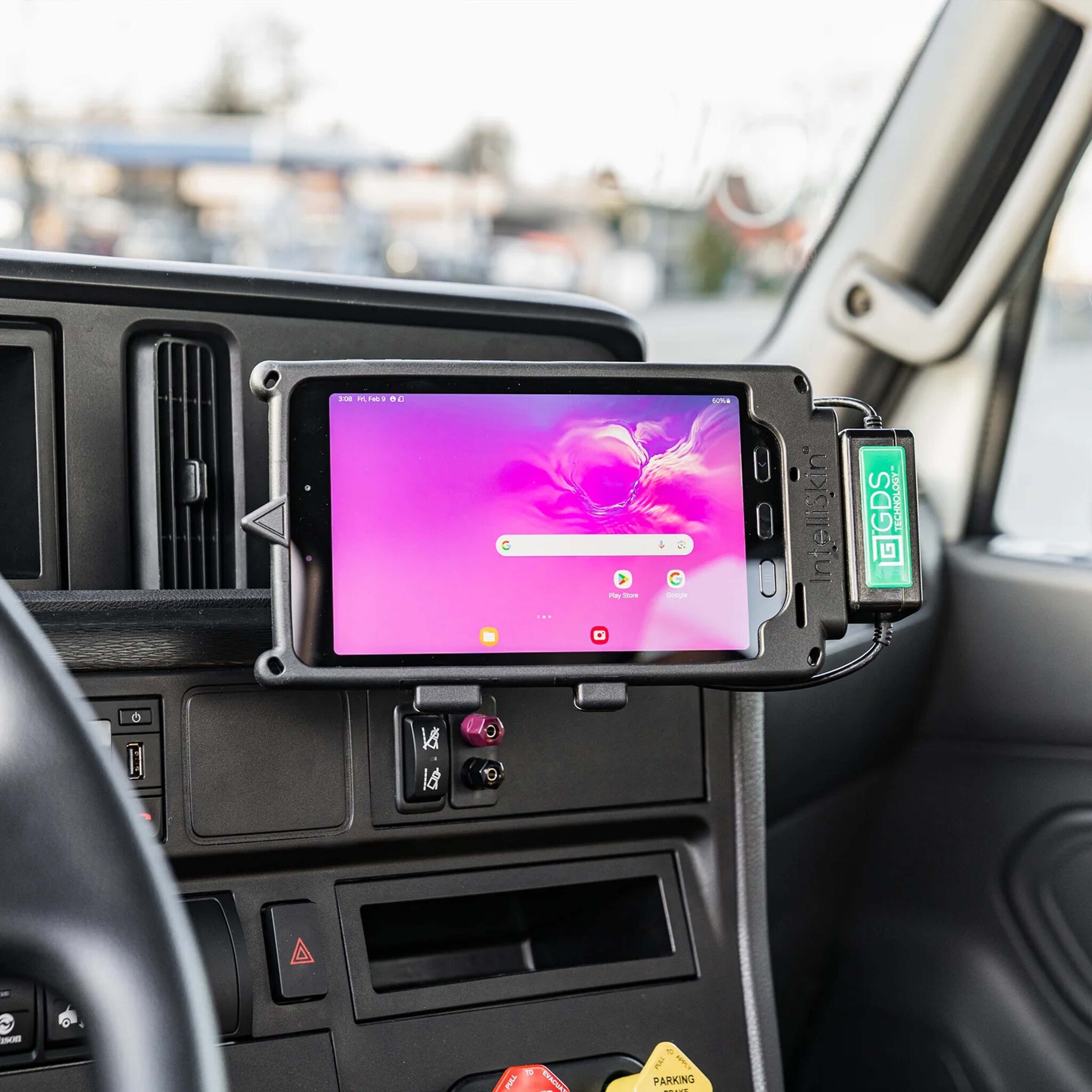 RAM MOUNT RAM-GDS-DOCKL-U4CP-CAU RAM Mounts GDS Uni-Conn Charging Dock (Key-Locking) with Release Button - 2-Fore AMPS - USB-C & USB-C/A Connector - Screw Set