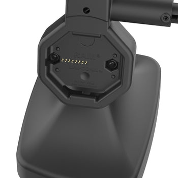 RAM MOUNT Base GDS® Uni-Conn? con bloqueo giratorio e inclinable con USB-C