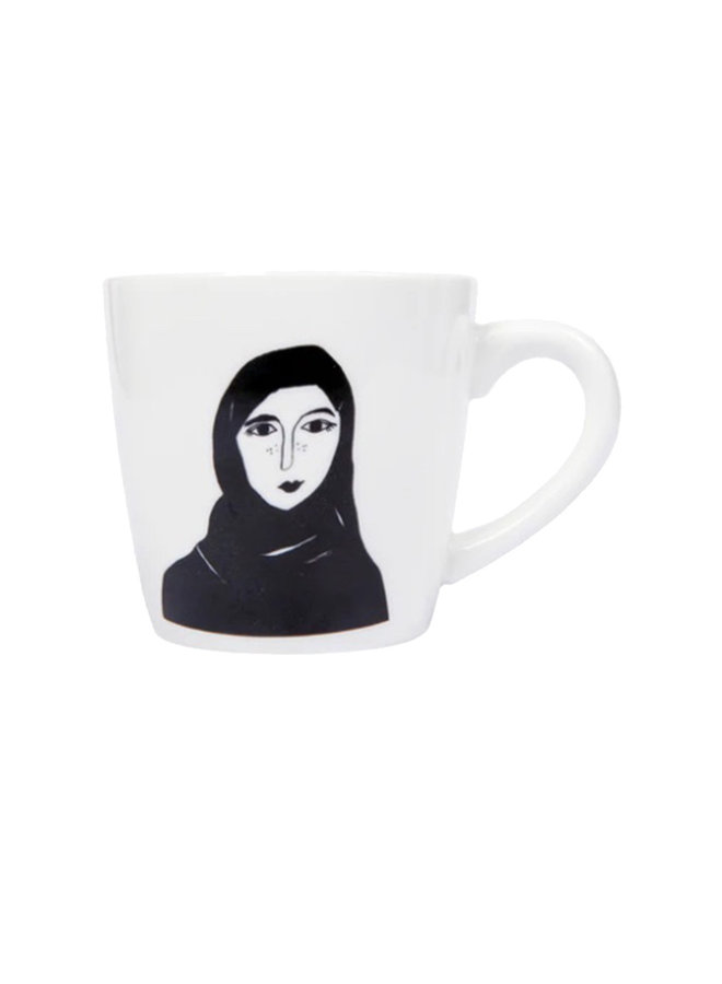 Helen B - Mug Chadia