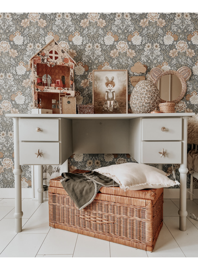 Ruby Seastar Doing Goods