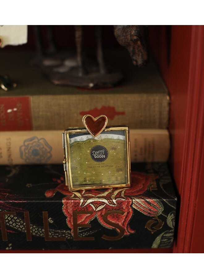 Pyar Heart Frame Mini Red Doing Goods