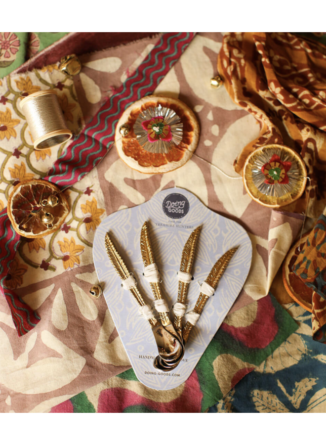 Stella Feather Teaspoon Set Doing Goods